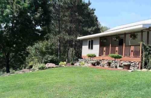 Derrick City House | The Perfect Location to Ellicottville, Allegany, Salamanca, Olean, Bradford.