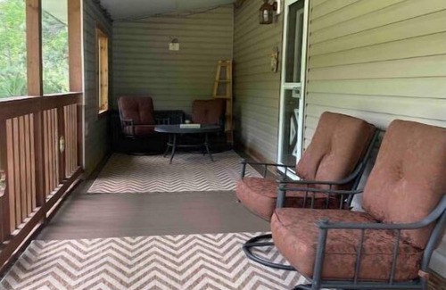 Derrick City House | The Perfect Location to Ellicottville, Allegany, Salamanca, Olean, Bradford.