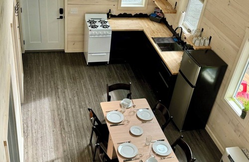 Chugiak Apartment | The perfect solution for families or groups, offering ample space and comfort for six in the serene Eklutna Valley.