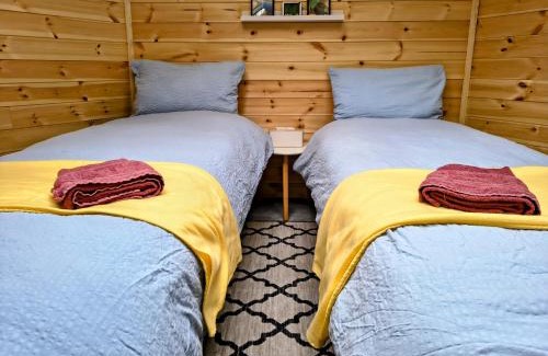 Lødingen Apartment | The perfect stop - 3rd floor & Lodge