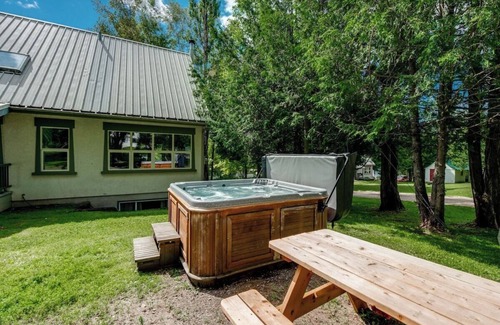 Saint Ferreol les Neiges House | The Pioneer House - 13 people - 5 bedrooms - 1 spa
