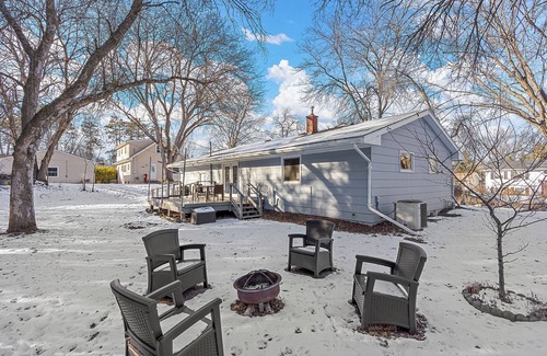 Stillwater House | The Pine House: a cozy home for you & yours!