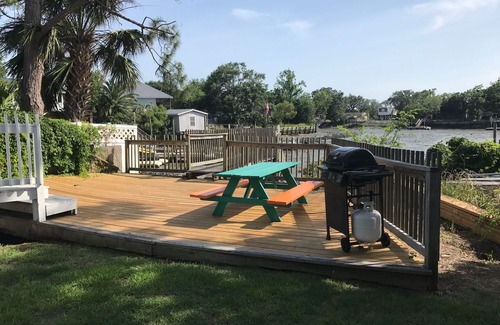 Tybee Island Condo | The Pineapple Cottage Condo - Waterfront living on Chimney Creek
