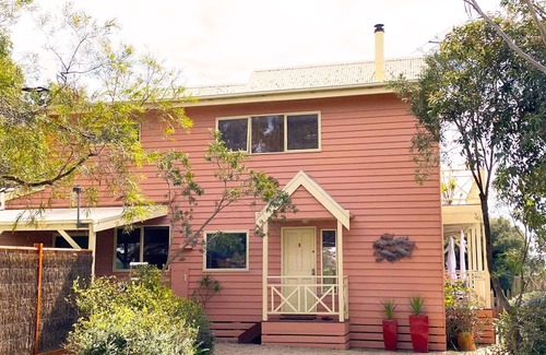 Ventnor House | The Pink House in Ventnor