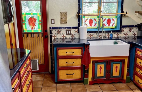 Prescott House | The Pleasant Street Casitas: Deluxe King & Queen