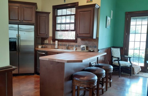Starkville House | The Pool House at 4300 - Only 5 minutes from campus and 10 to downtown!