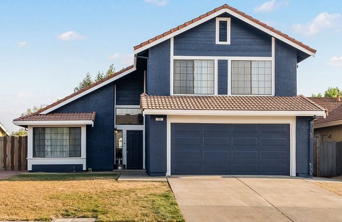American Canyon House | The Pool House in Napa Valley! Sleeps 12! Pets ok!