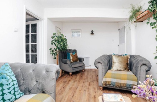 Henley-on-Thames House | The Poppies - Central Henley 3 bedroom house with parking