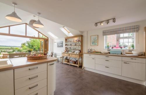 Hunstanton House | The Potting Shed and Bothy