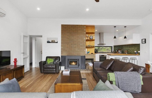 Anglesea House | The Property - Pet Friendly
