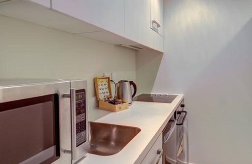Auckland Central Business District Hotel | The Quadrant Hotel & Suites