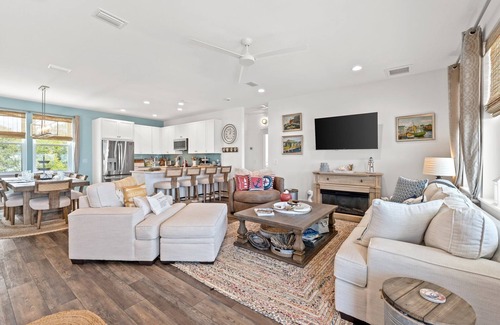 East End House | The Quarterdeck private pool with beach access