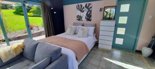 Okitu Apartment | The Quarters Ocean-View Chalet