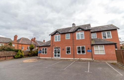 Melton Mowbray Hotel | The Quorn Lodge Hotel