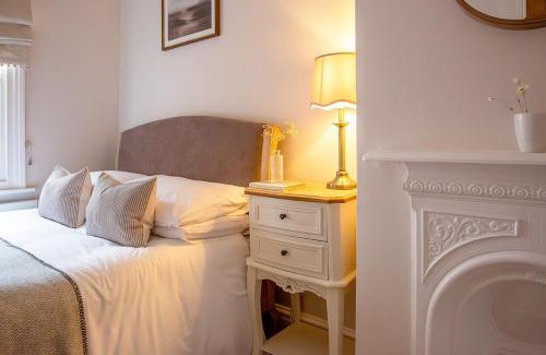 Leicester House | The Railway Cottage