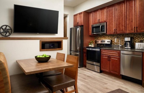 The Highlands Condo | The Ranahan Resort is relaxation with sophistication and unrivaled amenities.