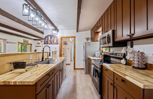 Creola House | The Ranch House sleeps 7
