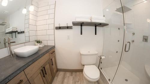 Rexburg Hotel | The Raspberry Garden