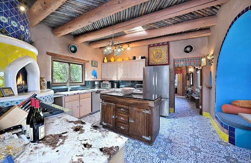 Santa Fe House | The Rass Mandal Residence: A Unique Oasis for Families, Reunions & Getaways