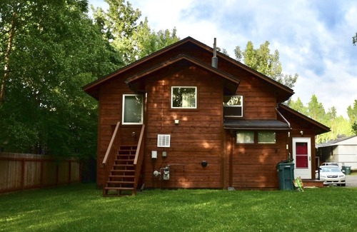 Abbott Loop Apartment | The Raven Lodge in Abbott Loop