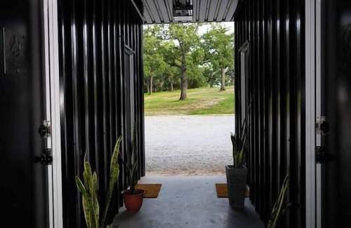 Alvord House | The Red Bird | Treehouse Stay + Pickleball Court