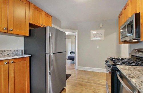 Waukegan Apartment | The Red Brick Flat- 15 minutes from Naval base!