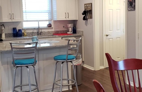 Grapevine House | The Red Rambler in the Christmas Capital of Texas