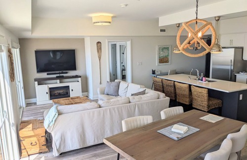 Long Point Condo | "The Red Sand" Beachfront Luxury Condo-Long Point