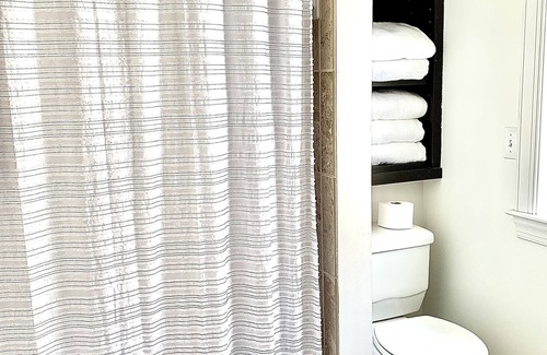 Lynn Bed & Breakfast | The Relaxing Oaks