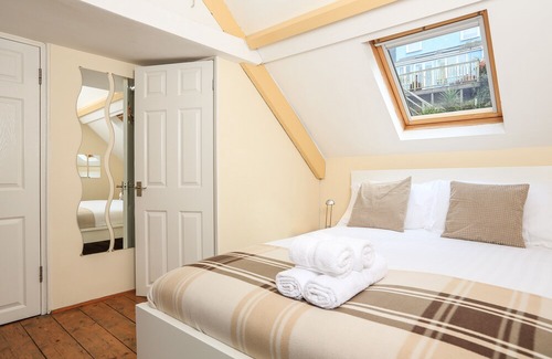 Dartmouth Cottage | The Retreat, DARTMOUTH