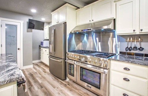 Kalispell Bed & Breakfast | The Ritz Suite at Bed and Breakfast