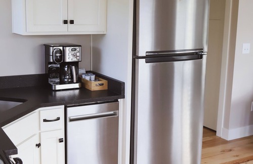 Bloomfield Cottage | The River Hill Farm Cottage offers the perfect blend of peace and modern ease.