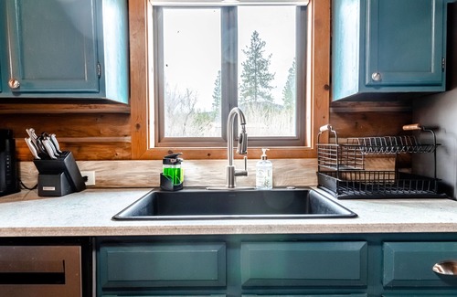 Superior House | The River Runs Through It Ranch