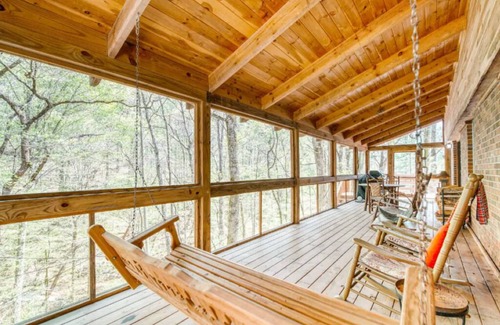 Suches Cabin | The Riverhouse - 3BR Cabin on 300 Acres, Hot Tub, Firepit, by creek!
