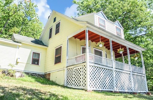 Burdett House | The Rocks - A Victorian Cottage on Seneca Lake
