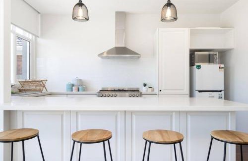 Rosebud House | The Rose Among the Buds