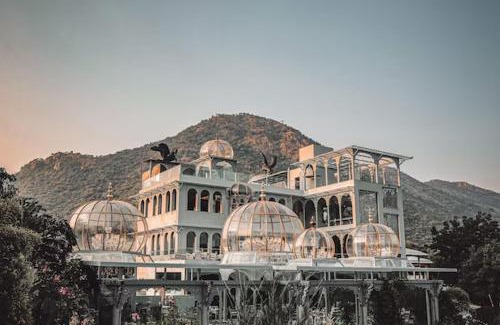 Udaipur Hotel | The Royal Retreat Resort & Spa