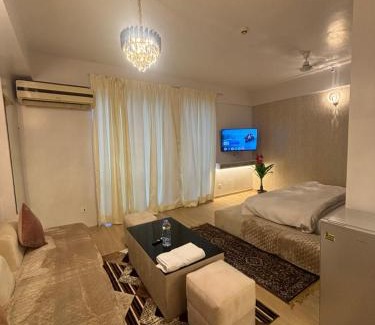 Gomti Nagar Hotel | The Royal Suites Gomti Nagar Lucknow