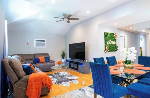 Queens Apartment | The Royale Tee Oasis - Spacious 3BR/2Bath Home near JFK/LGA