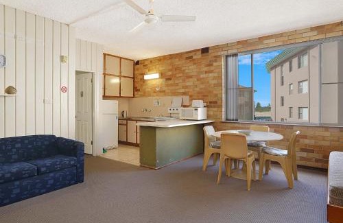 The Entrance Apartment | The Sands Unit 5
