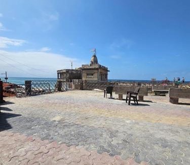 Dwarka House | The Sangam Narayan