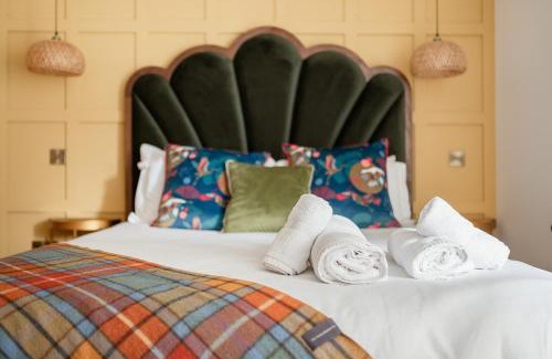 Kingussie Apartment | The Seelies - Luxury Aparthotel - By The House of Danu