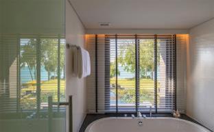 Krabi Resort | The ShellSea Krabi I Luxury Beach Front Resort & Pool Villa