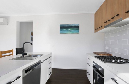 Lake Tyers Beach House | The Shelter in Lake Tyers Beach
