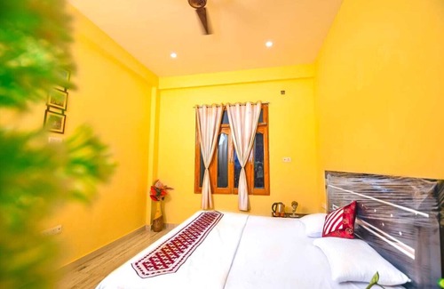 Varanasi Hotel | The Shivoy Residency