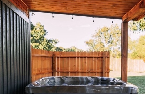 New Plymouth Cottage | The Silo Cottage *Hocking Hills 1st Grain bin/Silo Rental*