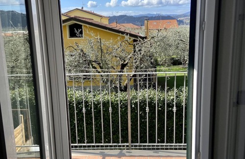 Santo Stefano di Magra Apartment | The Sisters' house