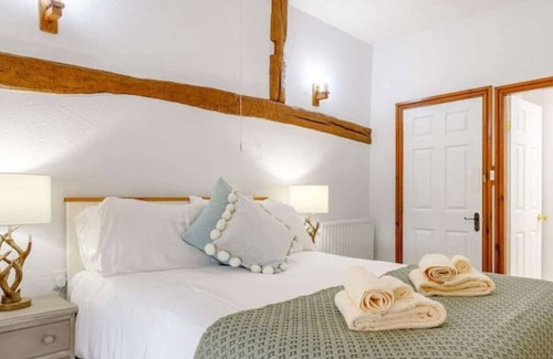 Froghall Cottage | The Smithy Beautiful 2 bedroomed barn conversion