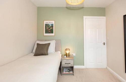 Bramcote Apartment | The Snug Trio