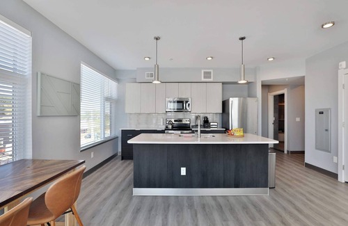 Downtown Columbus Apartment | The South Campus Loft